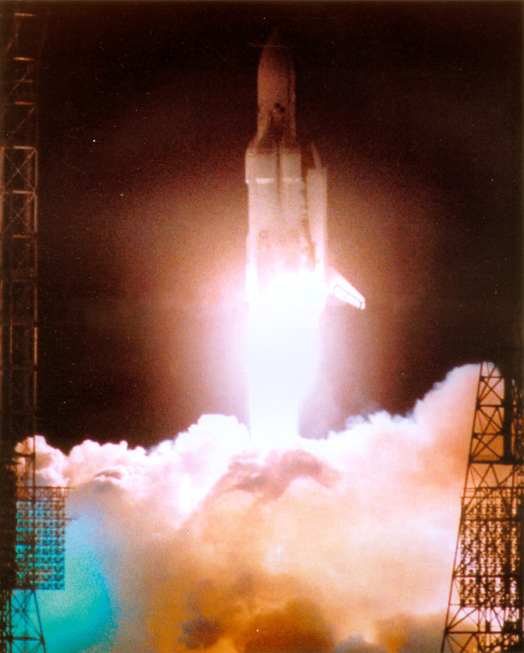 080-Decollage-Lift%20off-buran04.jpg