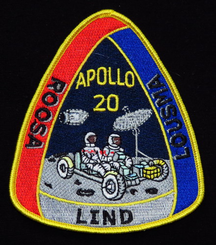 Apollo20%20badge.jpg