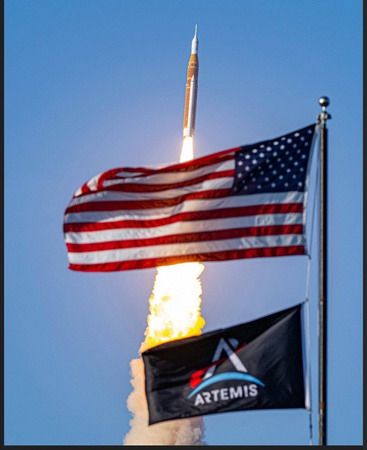Art2%20launch%20drapeaux.jpg