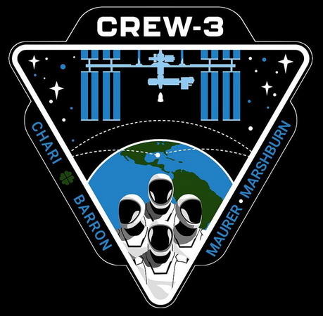 Crew-3%20patchP.jpg