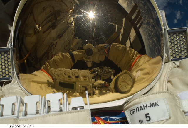 ISS-22%20selfie.jpg