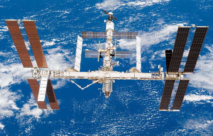 ISS15%20STS-118_in_August_2007.jpg