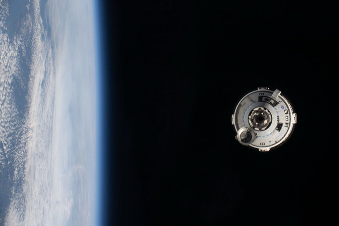 ISS71%20Starliner%20arrive.jpg