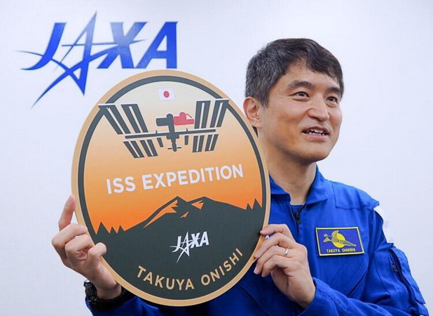 Onishi%20crew10%20ISS.jpg