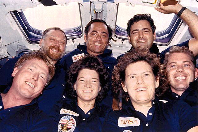 STS-41G-crew%20orbit.jpg