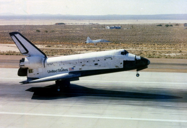 STS-4_landing.jpg