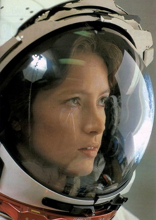 STS-51A%20annaleefisher1.jpg