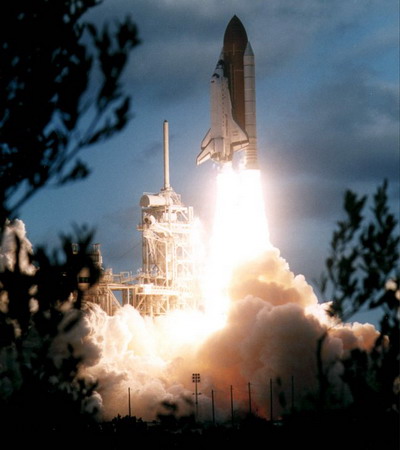 STS-74%20KSC-decol.jpg
