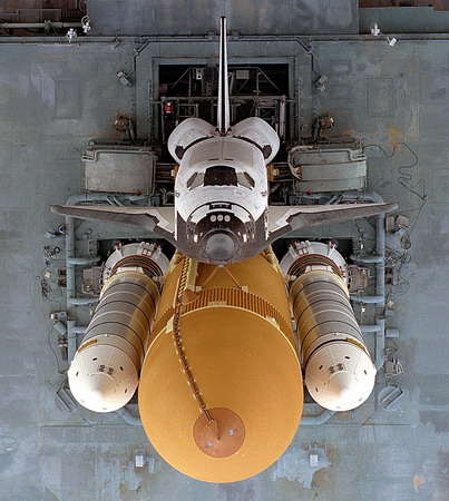 STS-79_rollout.jpg