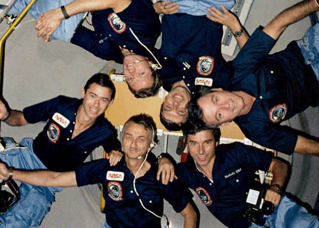 STS-9%20Spacelab-1_inflight_crew_portrait.jpg