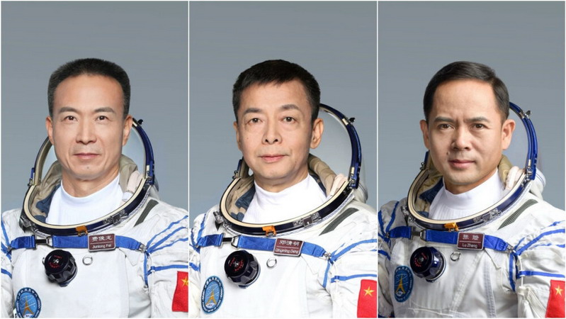 Shenzhou-15_crew.jpg