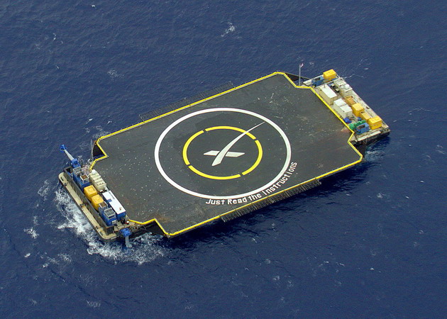 SpaceX%20plateforme%20just.jpg