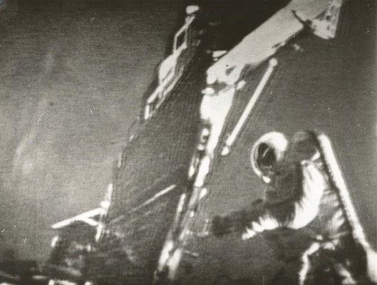 soyuz-t-9_eva.jpg