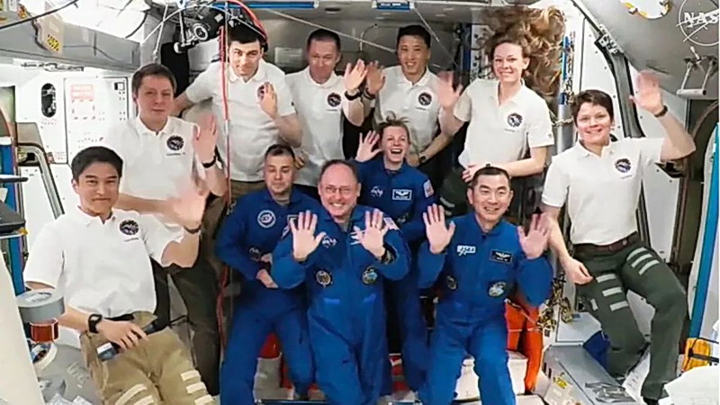 crew11%20ISS.jpg