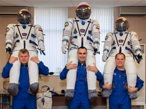 iss-33-crew-is-preparing-for-launch.jpg