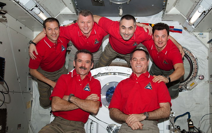 iss-34%20crew.jpg