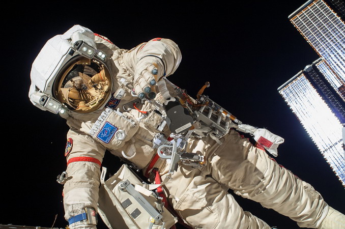 iss-37_eva_kotov.jpg