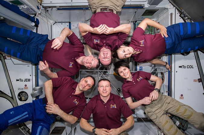 iss-42%20crew.jpg