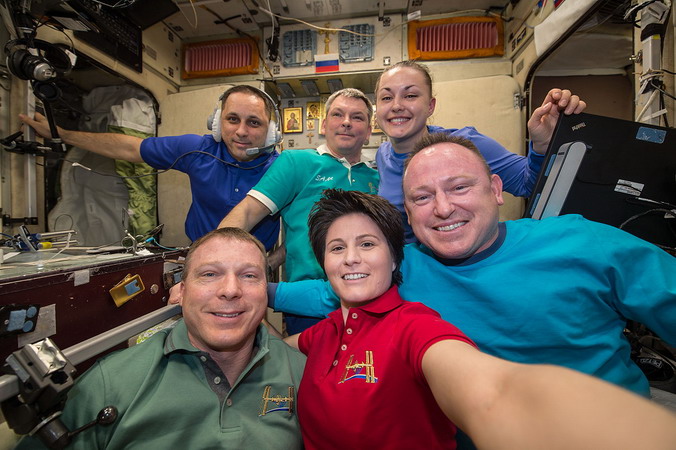 iss-42_crew2.jpg