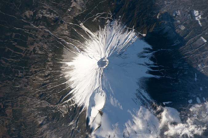 iss-46_fuji.jpg