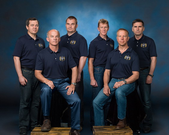 iss-47_crew.jpg