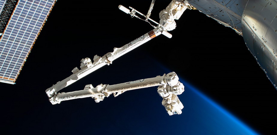 iss-62_canadarm2.jpg