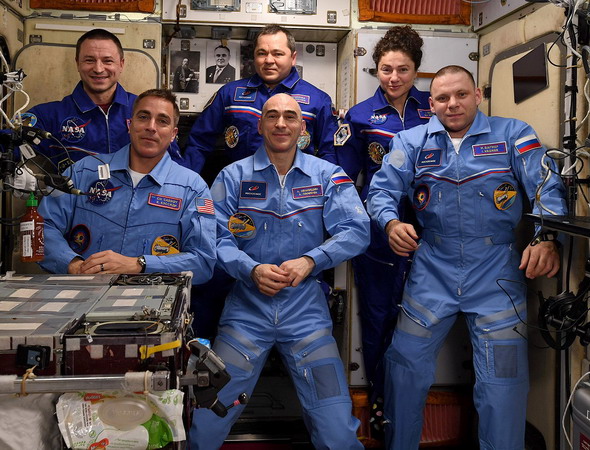 iss-62_crew6.jpg