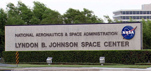 j%20space_center5.jpg