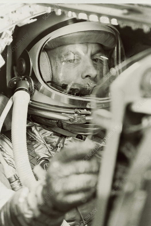 merc3-Alan_Shepard_in_Mercury_capsule,_MR3.jpg