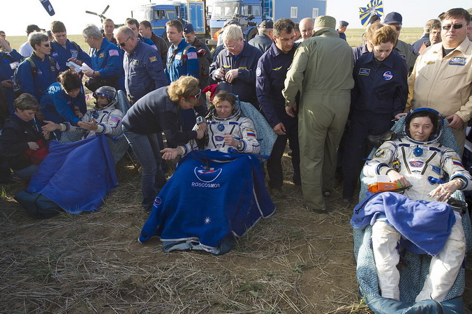 soyuz-tma-04m_recovery_2.jpg