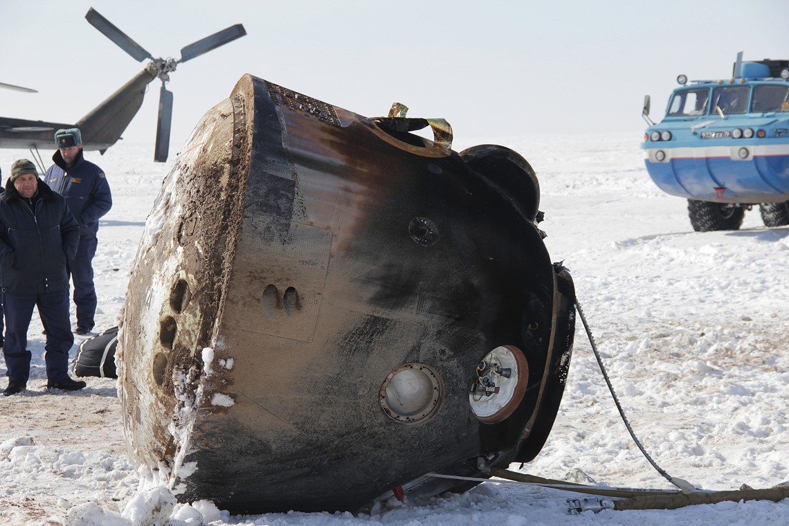 soyuz-tma-06m_recovery.jpg