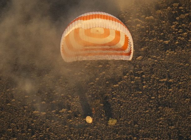 soyuz-tma-20m_landing_3.jpg