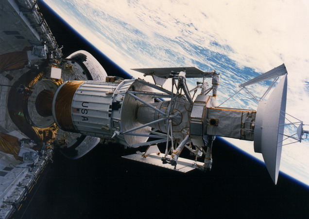 sts-30_magellanhires.jpg