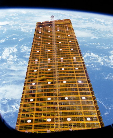 sts-41d_oast.jpg