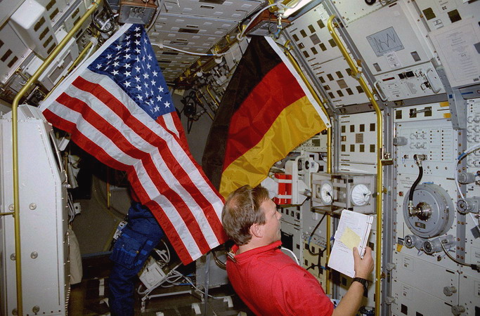 sts-55_spacelab.jpg