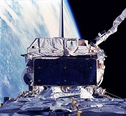 sts-57%20EURECA_.jpg