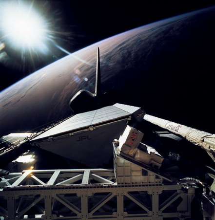 sts-68srl2.jpg