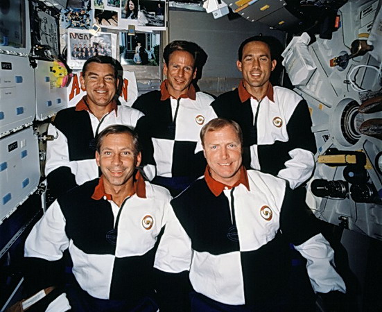 sts-69-crew2.jpg